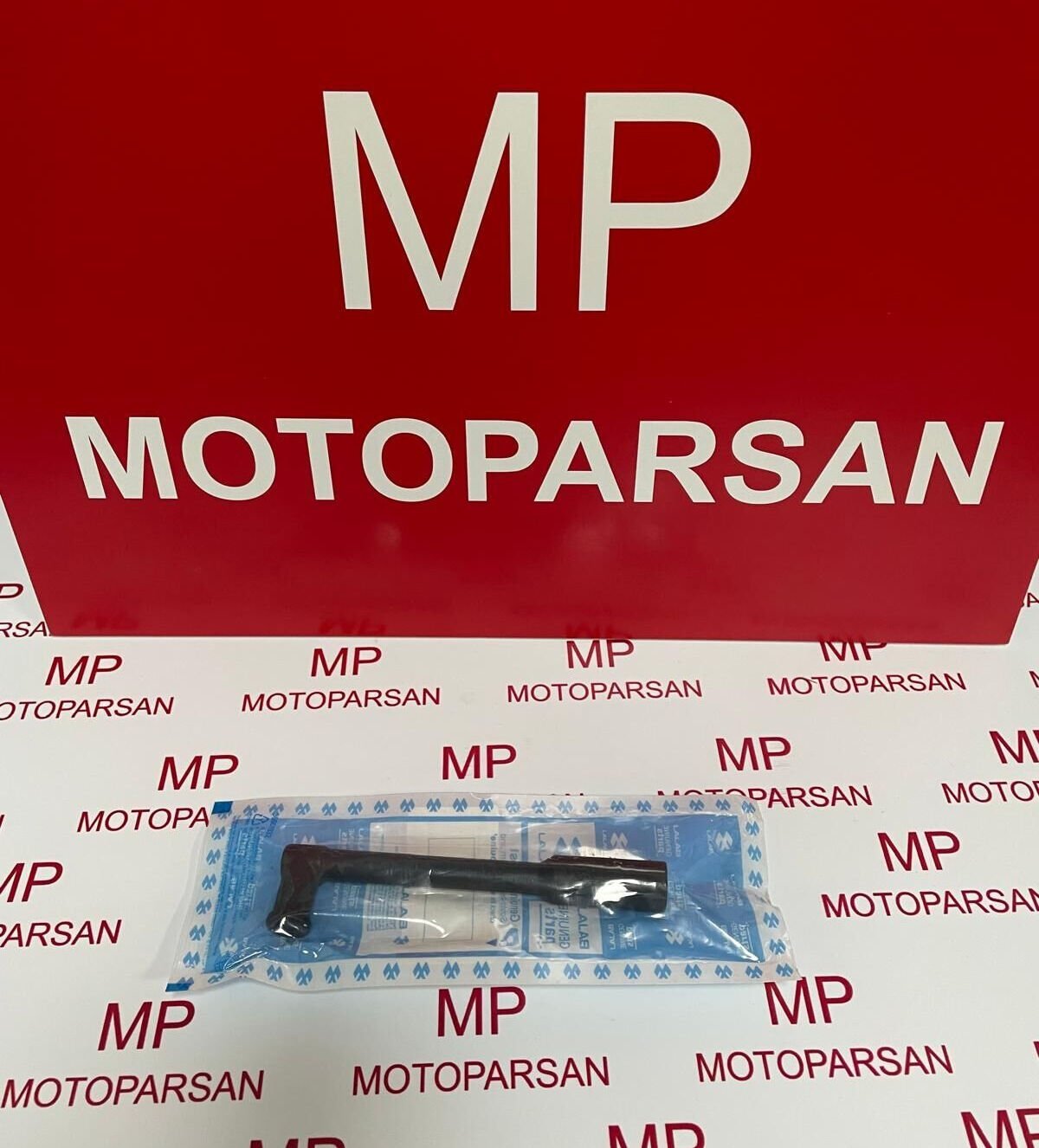 Bajaj Pulsar NS400 Sağ Yan Buji Başlığı Piposu Orjinal