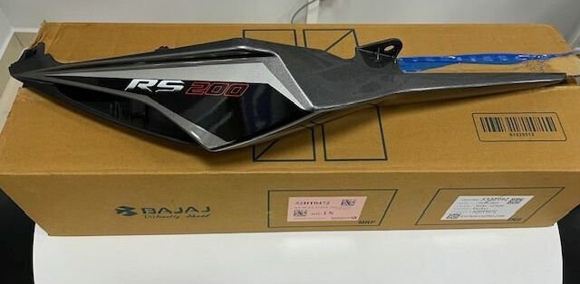 Bajaj Pulsar RS200 Grenaj Yan Sele Altı Panel Gri Sağ Euro 4