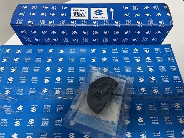 Bajaj Pulsar RS200 UG Sol Ayna Bağlantı Sacı Ayağı