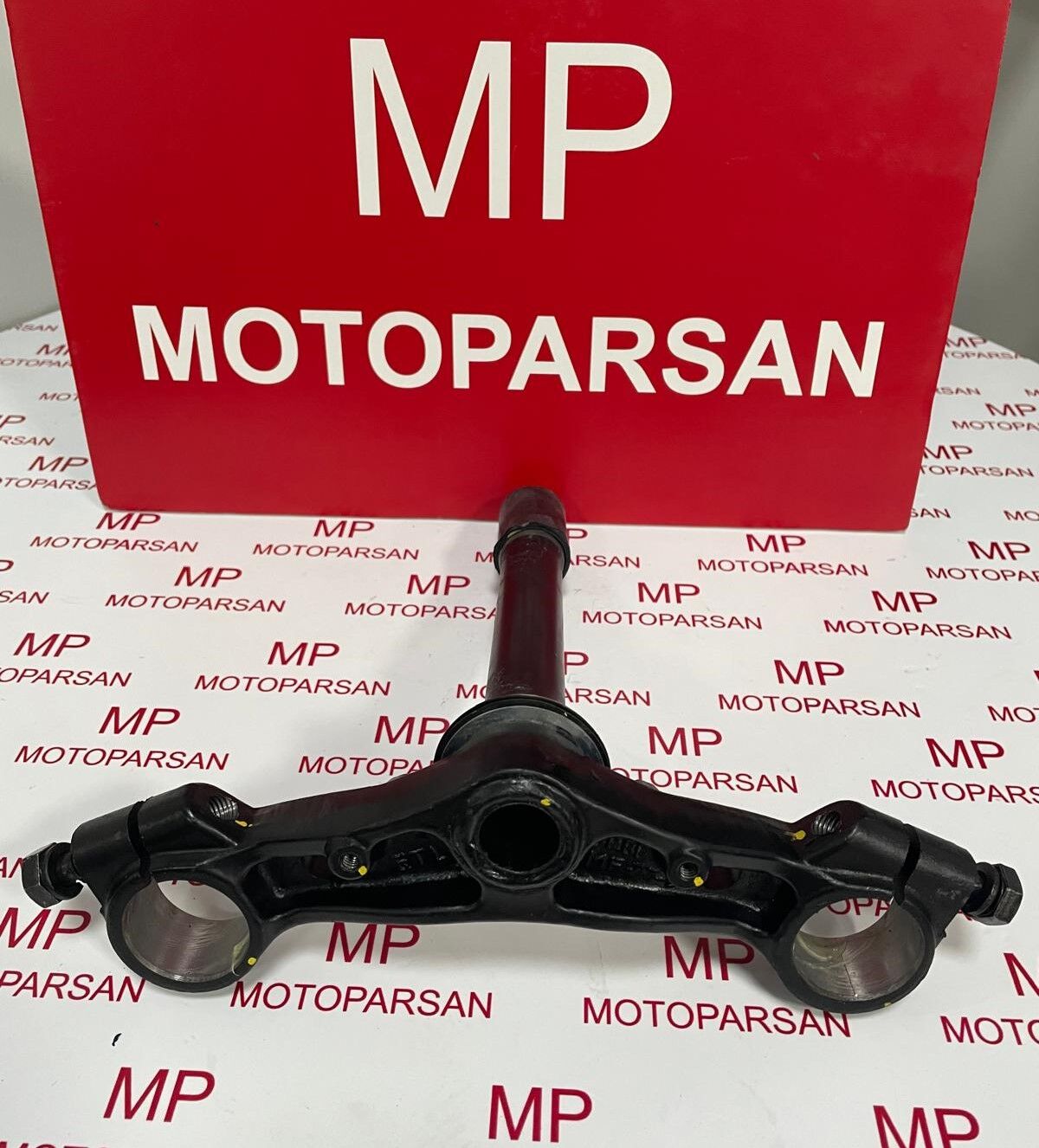Bajaj Pulsar N160 Direksiyon Alt Kelepçe Mili Çatal Mesnet