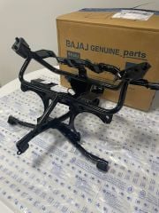 Bajaj Pulsar RS200 Kafa Demiri Far Bağlantı Sacı Ayağı