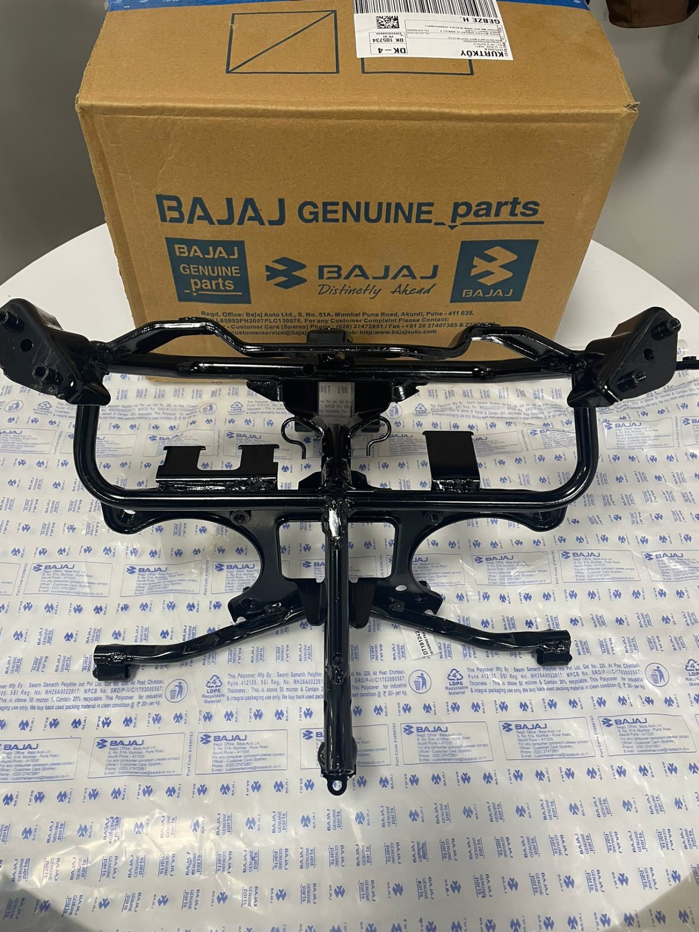 Bajaj Pulsar RS200 Kafa Demiri Far Bağlantı Sacı Ayağı