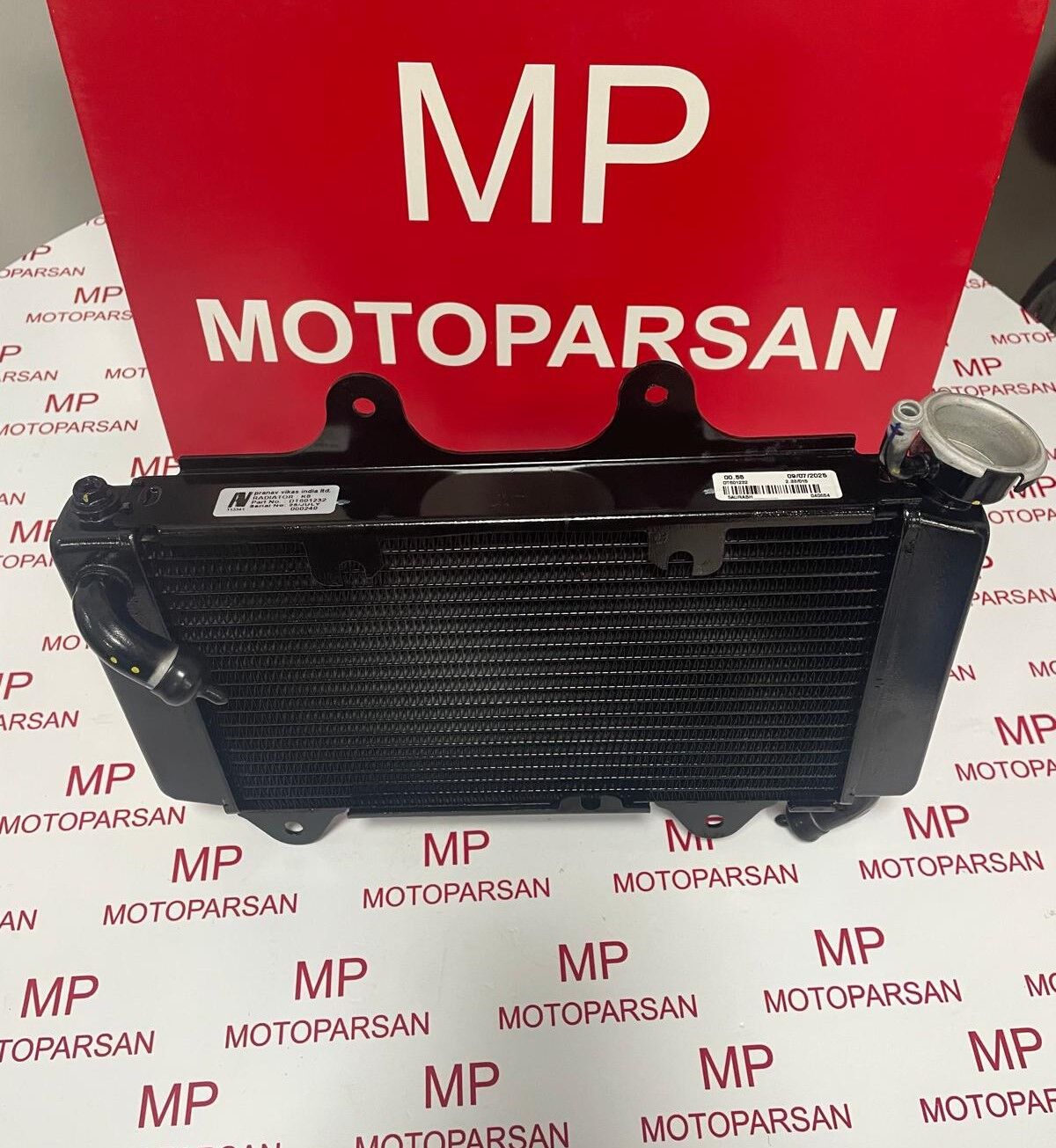 Bajaj Pulsar RS200 UG Orjinal Radyatör