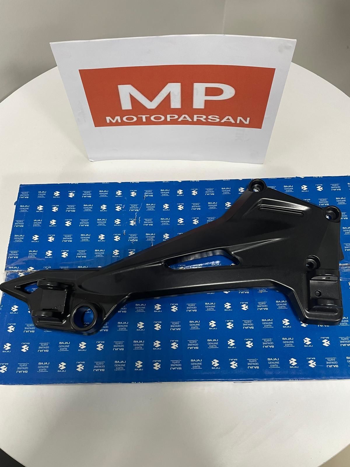 Bajaj Dominar D400 Arka Sağ Basamak Demiri