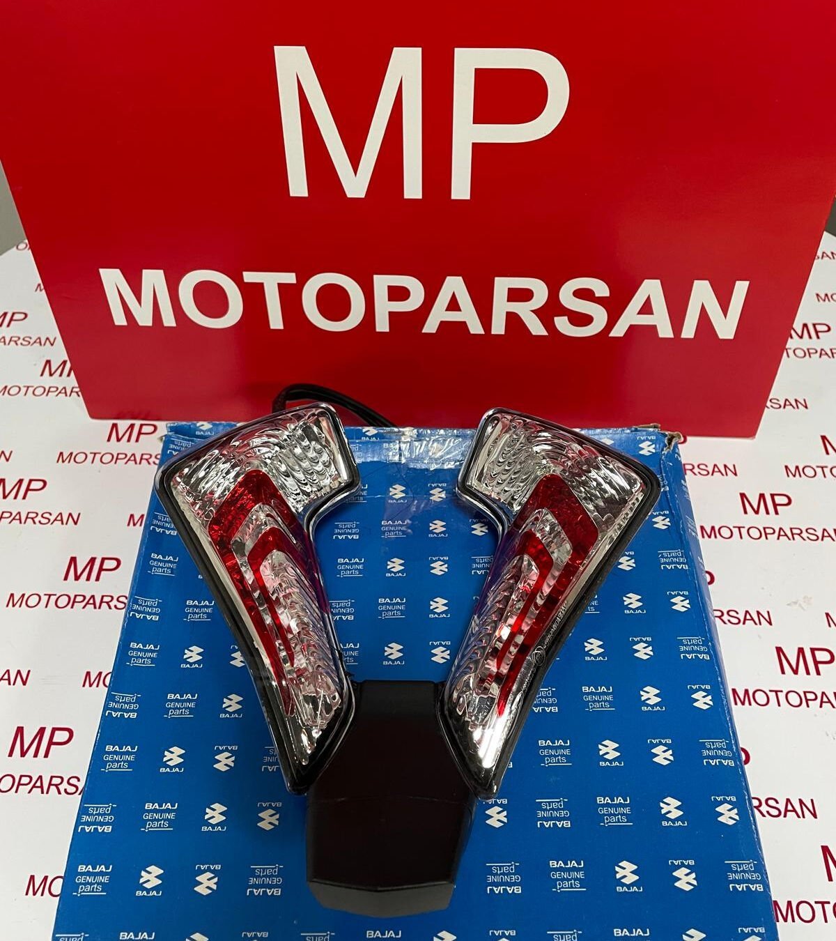 BAJAJ PULSAR RS200 ORJİNAL  ARKA STOP FREN LAMBASI