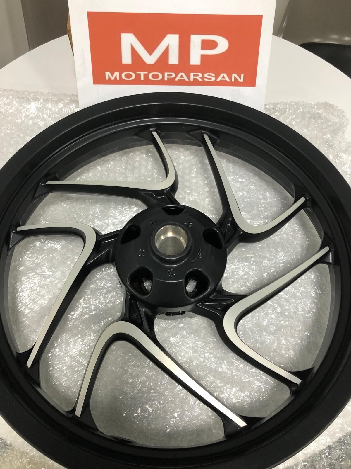 Bajaj Dominar D400 Ön Jant Orjinal Euro 4 - 5 - 5+