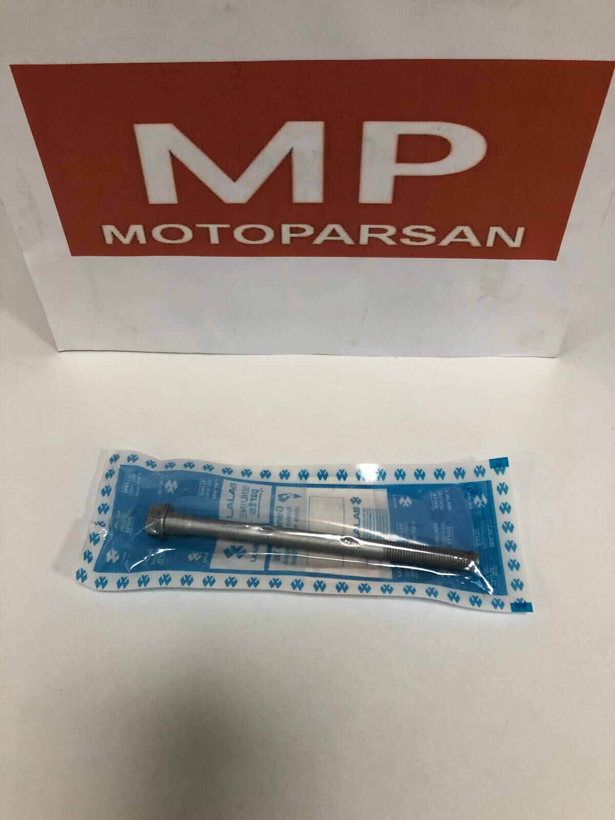 Bajaj Pulsar RS200 NS200 NS200 UG UG2 Silindir Saplaması uzun  M10x1 25 L157MM